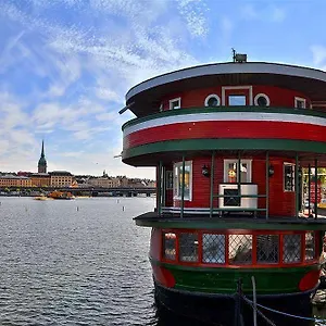 Den Roeda Baten Bateau-hôtel Ville de Stockholm
